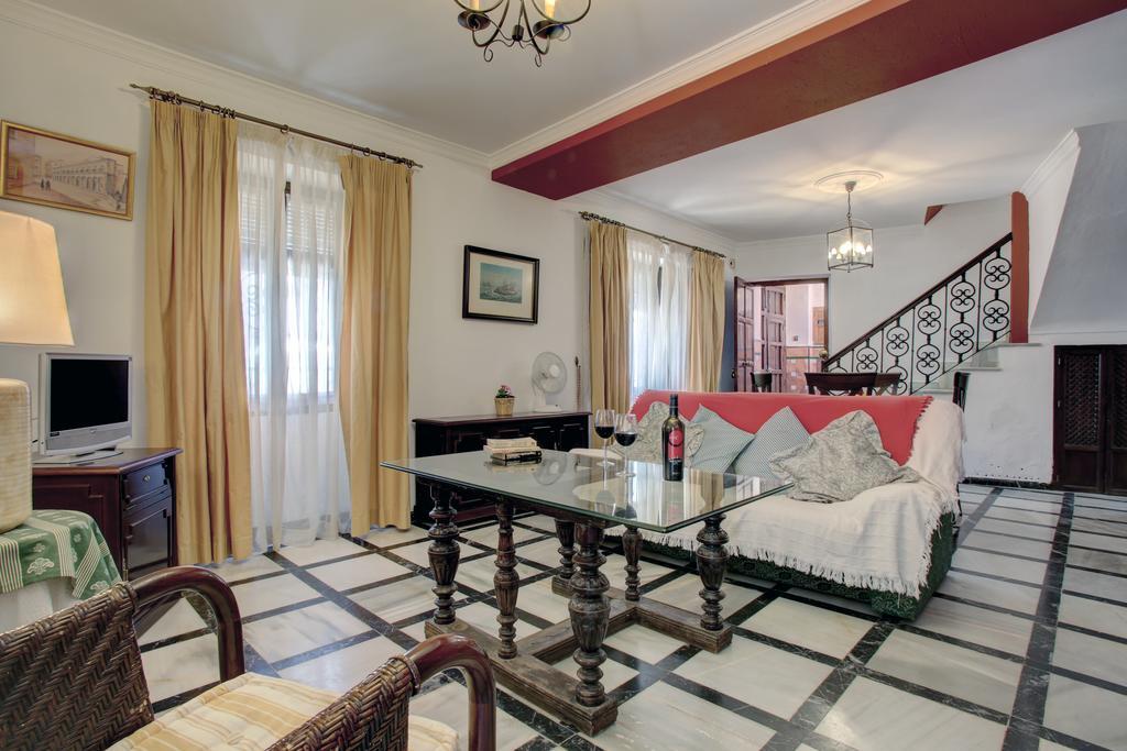 Holiday House Abul Beka Ronda Zimmer foto
